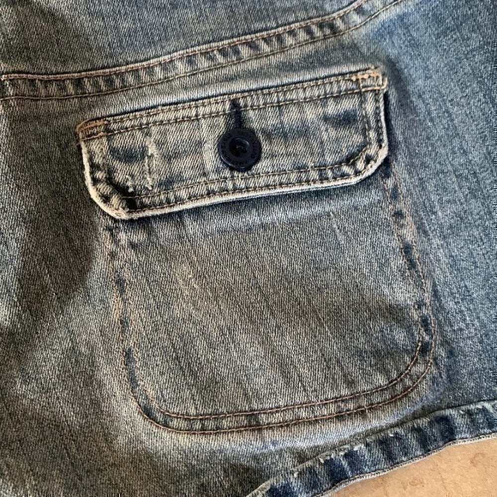 Vintage American Eagle Distressed Denim Shorts - Picture 13 of 13